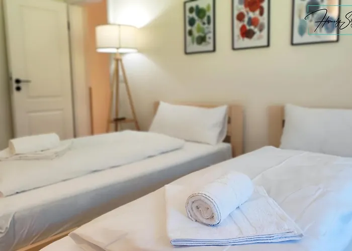 Homely Stay Velosoph Quartier - Familienfreundliches Ferienhaus Mit 3 Schlafzimmern, 300M Zur Ski-Piste, E-Auto Ladestation